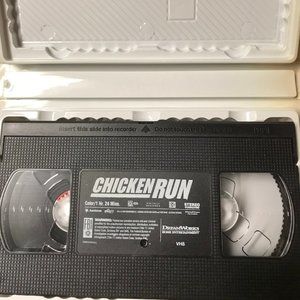 Chicken Run VHS Movie Release year 2000, perfect condition, case included